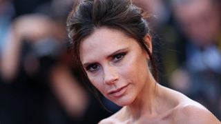 EXCLU À 51 ans, Victoria Beckham est adepte d'une cure qui ralentit le vieillissement "sans sel, sans sucre, sans aliments...", décrypte un pro
