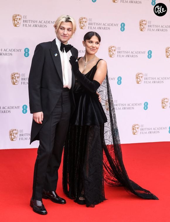 Jake Bongiovi, Millie Bobby Brown - Photocall de la cérémonie des BAFTA 2022 (British Academy Film Awards) au Royal Albert Hall à Londres le 13 mars 2022. 
AGENCE / BESTIMAGE