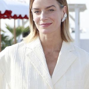 Fauve Hautot est au casting de la série "La Cible" dont la diffusion commence ce soir sur TF1

Fauve Hautot de la série "Rien ne t'efface" - La 8ème édition du festival CANNESERIES à Cannes. © Christophe Aubert via Bestimage
