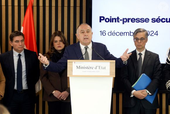 Exclusif - Didier Guillaume, ministre d’état de Monaco, Camille Gottlieb (présidente de Be Safe Monaco, Association Monégasque de lutte contre
la consommation d’Alcool au volant) - Conférence de presse sur la sécurité routière à Monaco le 16 décembre 2024.