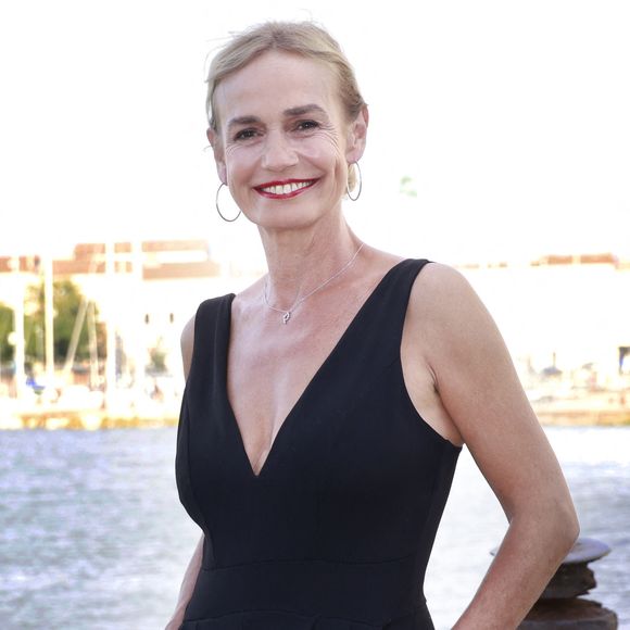 La Présidente du Jury Sandrine Bonnaire - Photocall des membres du jury de la 24ème édition du Festival de la Fiction TV de La Rochelle. Le 13 septembre 2022
© Christophe Aubert via Bestimage
