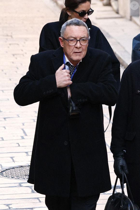 Nicolas Charrier, fils de Brigitte Bardot, et la famille arrivant à l'église Notre-Dame de l'Assomption, pour la cérémonie funéraire de l'actrice française Brigitte Bardot, à Saint-Tropez, dans le sud-est de la France, le 7 janvier 2026. Photo par Raphael Lafargue/ABACAPRESS.COM