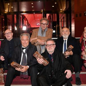 Marie Anne Chazel, Michel Blanc, Christian Clavier, Thierry Lhermitte, Gérard Jugnot, Josiane Balasko, Bruno Moynot lors de la pressroom (salle de presse) remise des prix lors de la 46ème cérémonie des César à l'Olympia à Paris le 12 mars 2021
© David Niviere / Pool / Bestimage