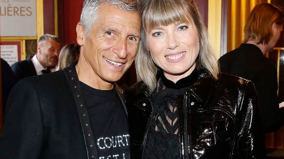 Elle brille entre deux mondes... La double vie de Roxane, la fille de 21 ans de Nagui et Mélanie Page, parfait mélange de ses parents