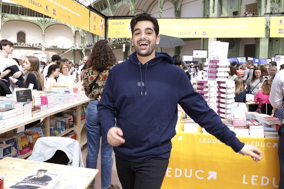 La répétitrice de la "Star Academy" et le danseur avaient formé un duo complice sur l'émission de TF1,

Christophe Licata - Festival du Livre de Paris 2025 au Grand Palais à Paris le 12 avril 2025.
© Cédric Perrin / Bestimage