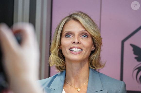 Exclusif - Sylvie Tellier lors de l'inauguration de la quatrième maison des bonnes fées à la Clinique Bizet à Paris le 16 septembre 2025.
© Anne-Sophie Guebey / Bestimage