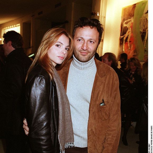 Parmi les femmes qui ont marqué sa vie, on retrouve ainsi Léa Vigny. 

Arthur et Léa Vigny à la dernière du spectacle "Notre dame de Paris" RINDOFF-GUIREC / BESTIMAGE