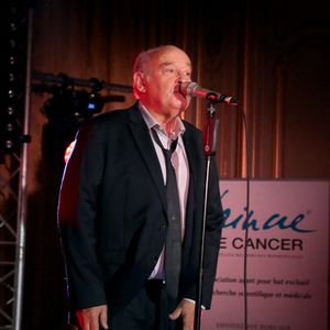 "Ça ne l'a pas changée parce que, grâce à leur mère, je réussissais à m'isoler pour écrire, composer", a-t-il dévoilé. 

Exclusif - Concert de Michel Jonasz (offert pour "Vaincre le cancer") - Soirée de Gala de l’Association "Vaincre le cancer" au Cercle de l'Union Interalliée à Paris, France, le 12 Novembre 2023.  © Bertrand Rindoff / Bestimage