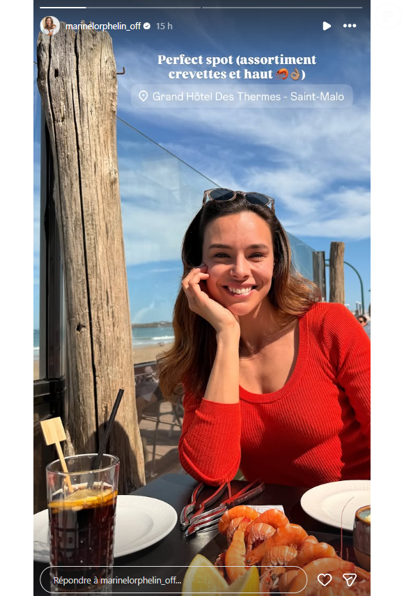 Précisément l'endroit où le couple a passé du bon temps, face à la mer de la célèbre plage du Sillon, à déguster des fruits de mer en terrasse comme s'en est réjouit la médecin de 33 ans en story Instagram

Marine Lorphelin à Saint-Malo avec son compagnon Stan