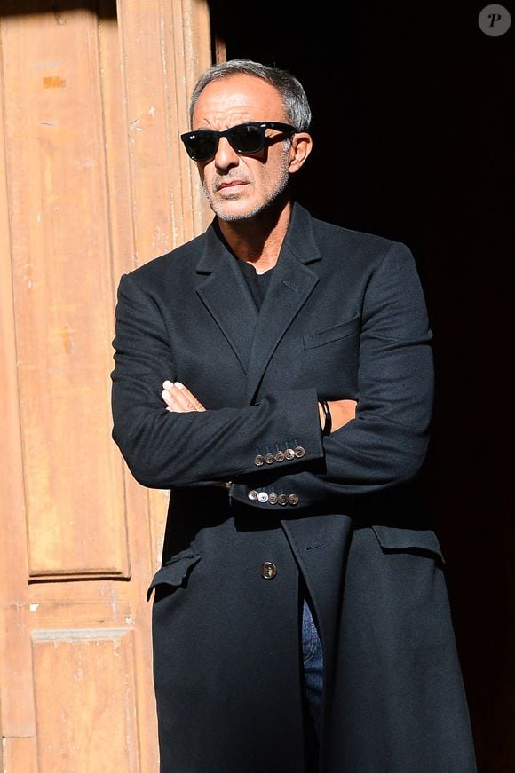 Nikos Aliagas - Obsèques de Claudia Cardinale dans l'église Saint-Roch de Paris, France, le 30 septembre 2025. 

© Bestimage