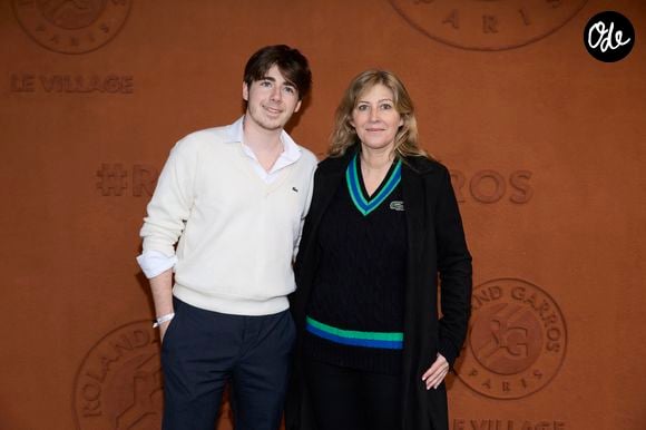 Amanda Sthers et son fils Oscar Bruel au village (night session) lors des Internationaux de France de tennis de Roland Garros 2024, à Paris, France, le 31 mai 2024. © Jacovides-Moreau/Bestimage