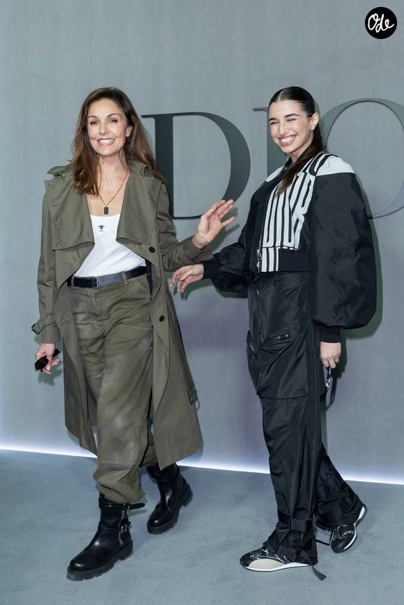 Nadia Fares et sa fille Shana Leelee Chasman au photocall du défilé Christian Dior Mode Féminine Prêt-À-Porter Automne/Hiver 2025-2026 lors de la Fashion Week de Paris (PFW), à Paris, France, le 4 mars 2025.

© Olivier Borde/Bestimage