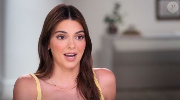 Images de la série HULU "The Kardashians" - Kendall Jenner en interview Backgrid UK/ Bestimage