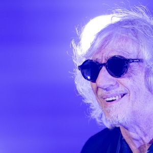 Exclusif - Louis Bertignac sur la scène du concert solidaire pour les enfants de la guerre "Ensemble à l'Olympia" à Paris présenté par EliseCare le 10 février 2025.

© Jack Tribeca / Pierre Perusseau / Bestimage