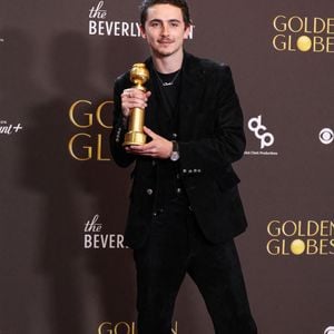 Timothee Chalamet, lauréat du prix de la meilleure performance masculine dans un film - musical ou de comédie pour 'Marty Supreme' pose dans la salle de presse lors de la 83e cérémonie annuelle des Golden Globe Awards qui s'est tenue à l'hôtel Beverly Hilton le 11 janvier 2026 à Beverly Hills, Los Angeles, Californie, États-Unis. Photo by Xavier Collin/Image Press Agency/ABACAPRESS.COM