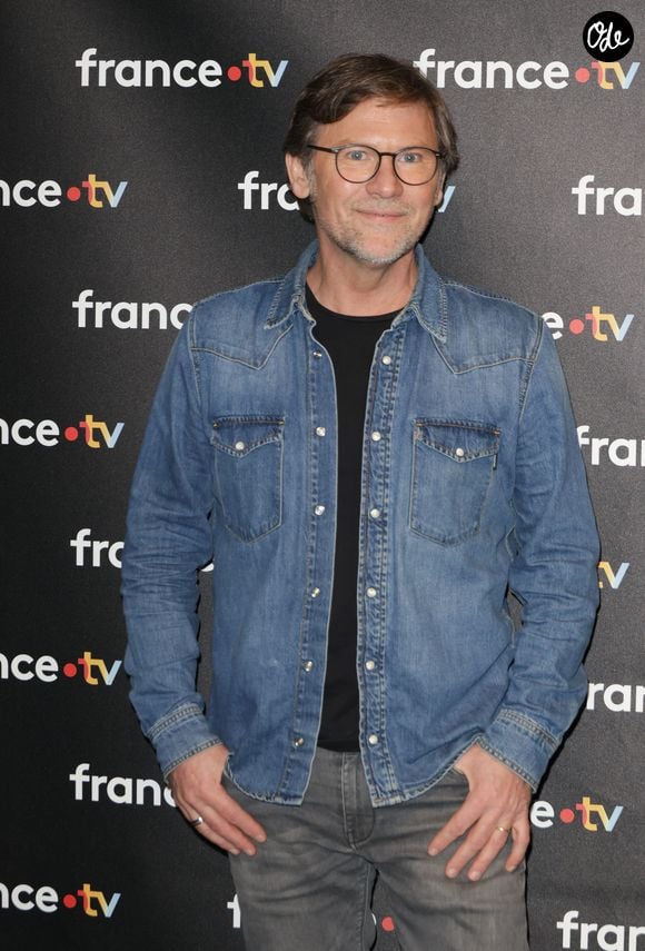 "J'éprouve une vraie tendresse pour ces animaux, qui sont d'une réelle gentillesse, très attachants", expliquait-il à leur sujet.

Laurent Romejko - Photocall à l'occasion des 40 ans de l'émission "Télématin" au siège de France Télévisions à Paris le 6 février 2025. © Coadic Guirec/Bestimage