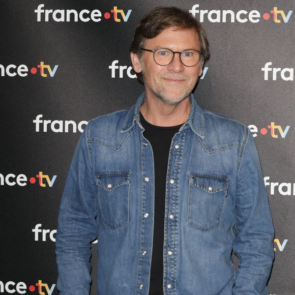 "J'éprouve une vraie tendresse pour ces animaux, qui sont d'une réelle gentillesse, très attachants", expliquait-il à leur sujet.

Laurent Romejko - Photocall à l'occasion des 40 ans de l'émission "Télématin" au siège de France Télévisions à Paris le 6 février 2025. © Coadic Guirec/Bestimage