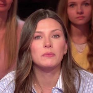 Camille Cerf a été profondément bouleversée par un adorable message de sa maman et sa soeur. Capture d'écran France 2