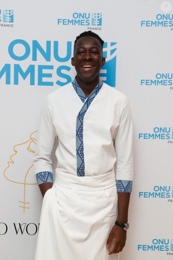Le chef cuisinier Mory Sacko - Dîner de gala du 10ème anniversaire de l'association "ONU Femmes France" au Pavillon Vendôme à Paris, France, le 15 novembre 2023. © Christophe Clovis / Bestimage