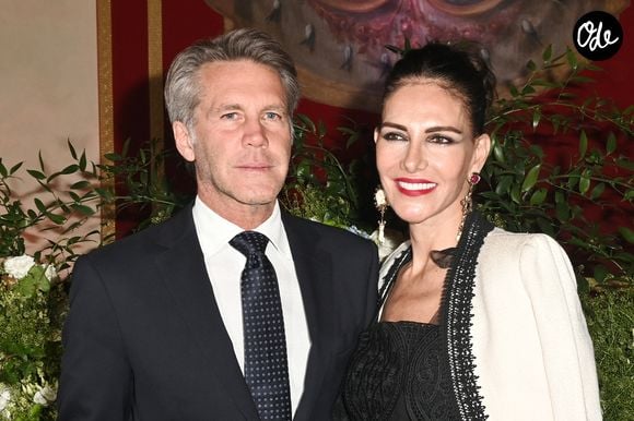 Il s'est séparé du mannequin mexicain Adriana Abascal après dix-huit mois de romance.

Le prince Emmanuel-Philibert de Savoie et Adriana Abascal au concerto pour la paix de Omar Harfouch dans la chambre de députés à Rome, le 29 avril 2025. 

© Bestimage