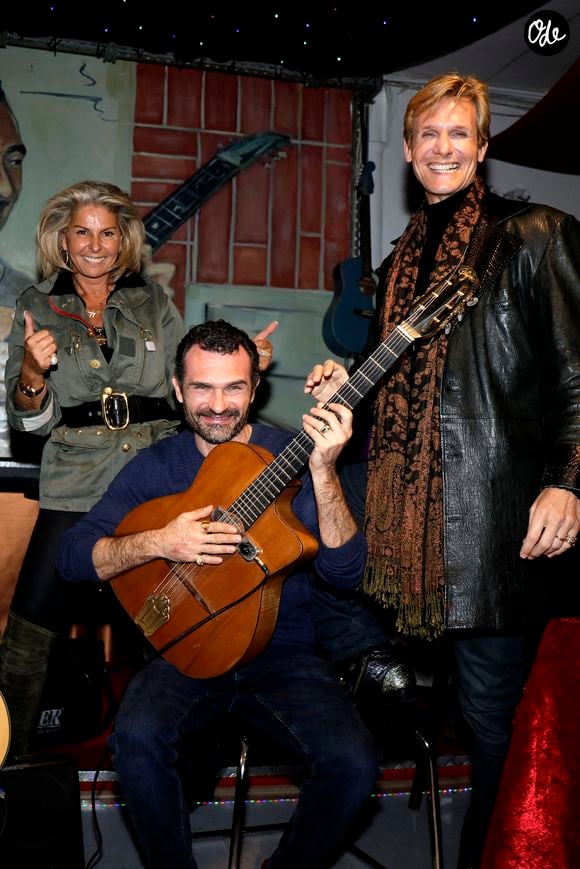 Exclusif - Caroline Margeridon, François Cases Bardina et François-Xavier Renou (Fransoa Superstar)) - People à la soirée du lancement du livre "Libre !" de Caroline Margeridon à la Chope des Puces à Saint-Ouen. Le 8 novembre 2021
© Cédric Perrin / Bestimage