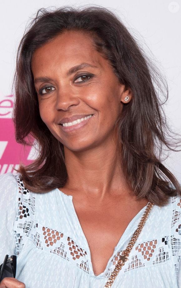 Pas question, pour la grande famille de "L'amour est dans le pré", de laisser ceux qui ont fait le succès de l'émission sur le bord du chemin, quand le moral n'est pas là.
Exclusif - Karine Le Marchand - Soirée "Télé 7 Jours Summer Party" au restaurant "Monsieur Bleu" à Paris le 14 juin 2022. © Christophe Aubert via Bestimage