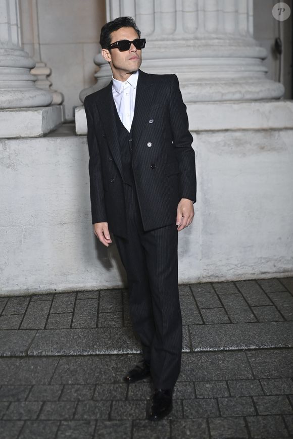 L'actrice a pu croiser Rami Malek.

Rami Malek lors du photocall du Défilé de mode Saint Laurent Collection Homme Printemps-Été 2026 dans le cadre de la Fashion Week de Paris, France, le 27 janvier 2026.
 
© Olivier Borde / Bestimage