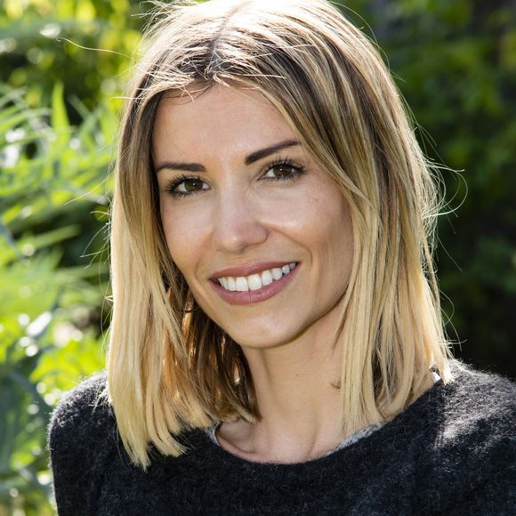 Alexandra Rosenfeld prend du temps pour elle.

Alexandra Rosenfeld (Miss France 2006) lors de la 3ème édition de la chasse aux oeufs de Pâques organisée par le comité du Faubourg Saint-Honoré en partenariat avec la Maison Dalloyau au jardin des Champs-Elysées, à Paris, France. © Pierre Perusseau/Bestimage