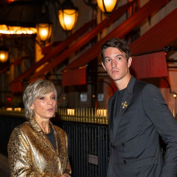 Hélène Mercier-Arnault et son fils Alexandre Arnault - Arrivées à la soirée de lancement du Whisky de la chanteuse Beyoncé "SirDavis" à l'hôtel Plaza Athénée à Paris le 24 septembre 2024.  Pierre Perusseau / Bestimage