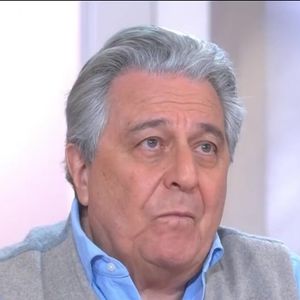 Loin de s'excuser, l'interprète culte de Jacquouille la Fripouille a persisté en plein direct. "Je le pense profondément.", a-t-il lancé avec ironie face à une Anne-Élisabeth Lemoine entre rire et stupéfaction.