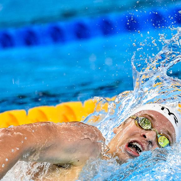 Léon Marchand remporte le 200m 4 nages au 22ème Championnat du monde de Natation à Singapour. C'est son 6ème titre de champion du monde. Psnewz /Bestimage