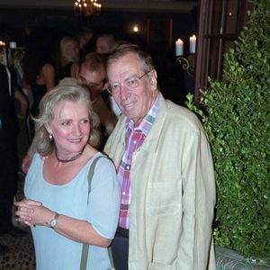 Archives - En France, à Saint-Tropez, Marie-Christine BARRAULT et Roger VADIM lors du 1er FESTIVAL DE LA FICTION TV DE SAINT-TROPEZ 1999. 
© Michel Croizard via Bestimage