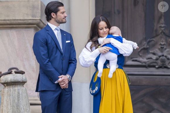 Prince Carl Philip, la princesse Sofia "Hellqvist" de Suède et sa fille la princesse Ines lors de l'"Open Castle Day” dans le cadre de la fête nationale de Suède à Stockholm le 6 juin 2025  Dana Press / Bestimage