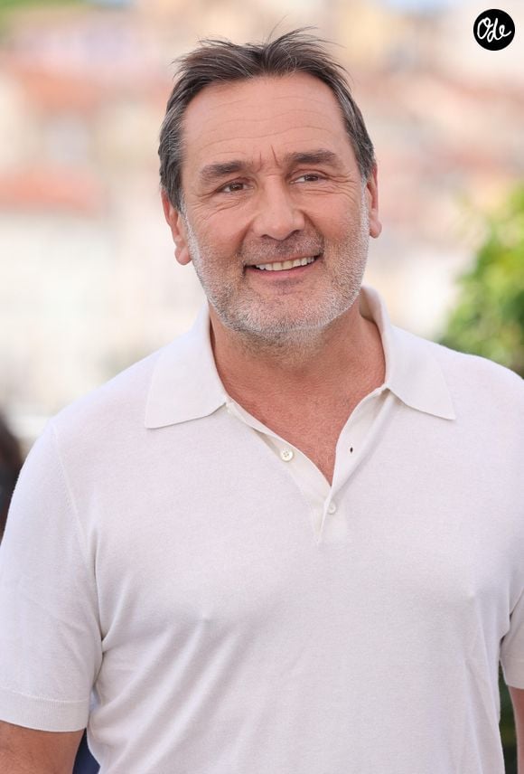 Gilles Lellouche pose lors de la séance photo du film "La Vénus électrique" dans le cadre du 79e Festival de Cannes, au Palais des Festivals de Cannes, en France, le 13 mai 2026. Crédit Dpa/Abaca