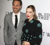 Devenus parents de deux enfants, ils ont fondé une famille très unie au fil des années.

Thomas Sadoski et Amanda Seyfried, enceinte, à la première de "The Last Word" à Los Angeles, le 1er mars 2017.

© CPA/Bestimage