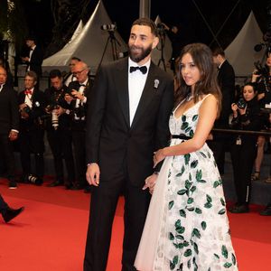 Leur couple est à présent officiel

Karim Benzema et sa compagne Lyna Khoudri lors de la montée des marches du film « 13 jours 13 nuits » lors du 78ème Festival International du Film de Cannes. Le 23 mai 2025
© Jacovides-Moreau / Bestimage