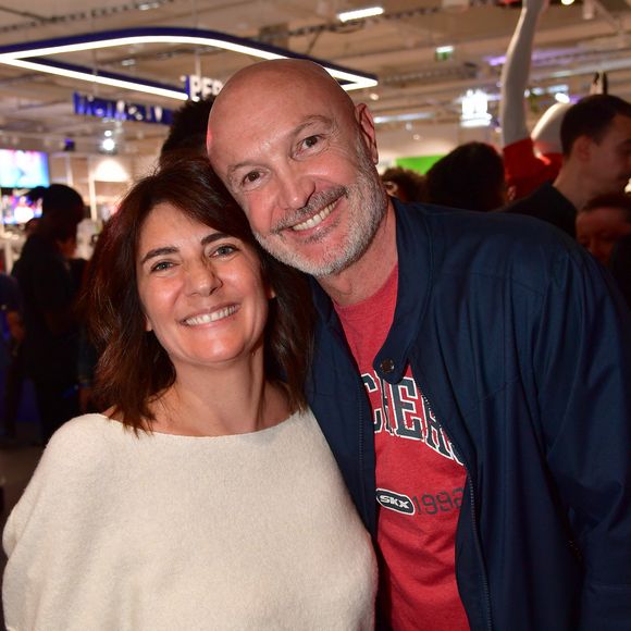 Frank Lebœuf et Estelle Denis lors de l'inauguration d'un magasin Intersport Paris République à Paris le 5 juin 2024. © Veeren / Bestimage