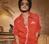 Bruno Mars a quant à lui chanté lors d'un autre mariage organisé pour sa part au sein du Château de la Croix des gardes à Cannes

Le chanteur Bruno Mars pose pour la nouvelle campagne de Lacoste de 2025 inspirée par les années 70's.
© Lacoste via Bestimage