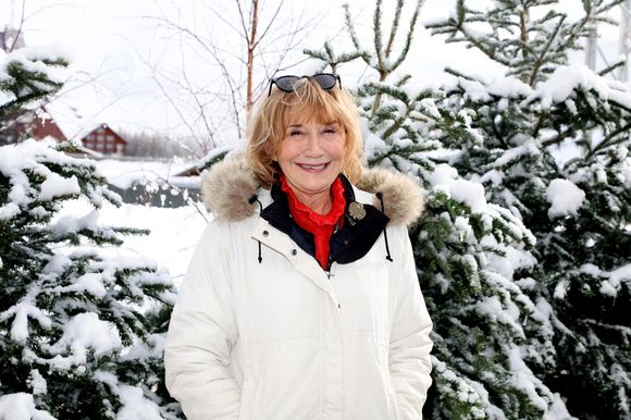 Elle avait notamment dit : "Vous pleurez, après vous faites la fête, vous picolez. Et après vous vous couchez, et puis vous trouvez" 
Marie-Anne Chazel - Photocall du film "Presque légal" lors du 27ème Festival International du Film de Comédie de l'Alpe d'Huez, le 19 janvier 2024. 
© Dominique Jacovides / Bestimage