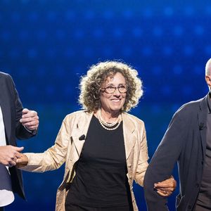 Exclusif - Garou, Mireille Dumas et François Berléand lors de l'enregistrement de l'émission "La Boîte à secrets", présentée par F.Bollaert et diffusée le 26 septembre 2025 sur France 3, dans les studios du Lendit à Saint-Denis, Seine Saint-Denis, France, le 8 septembre 2025. © Pierre Perusseau/Bestimage