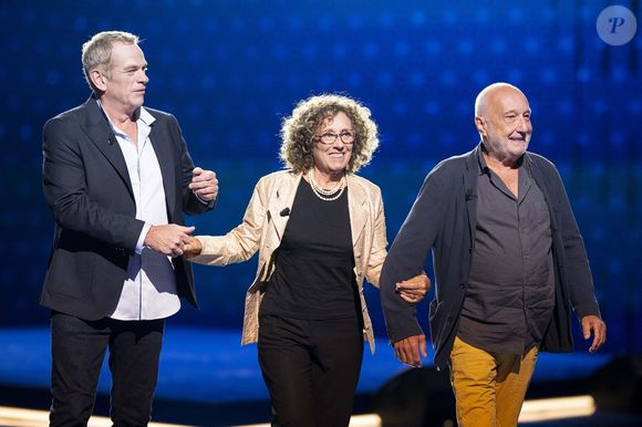 Exclusif - Garou, Mireille Dumas et François Berléand lors de l'enregistrement de l'émission "La Boîte à secrets", présentée par F.Bollaert et diffusée le 26 septembre 2025 sur France 3, dans les studios du Lendit à Saint-Denis, Seine Saint-Denis, France, le 8 septembre 2025. © Pierre Perusseau/Bestimage