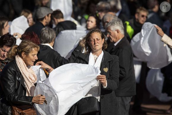 Fanny Groll, la mère de la défunte - Obsèques de Lina, l'adolescente de 15 ans disparue le 23 septembre 2023, en l'Eglise Saint-Arnould de Plaine, le 25 octobre 2024. 
© Elyxandro Cegarra / Panoramic / Bestimage