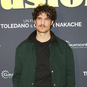 Louis Garrel - Première du film « Juste une illusion » au cinéma Le Grand Rex à Paris le 22 mars 2026. © Coadic Guirec/Bestimage