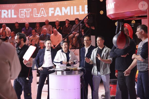 Exclusif - Cyril Hanouna, Jordan de Luxe, Danielle Moreau, Tibo InShape lors de l'émission Tout Beau Tout N9uf (TBT9) présentée par C.Hanouna et diffusée en direct sur W9 le 24 octobre 2025.

© Jack Tribeca / Bestimage