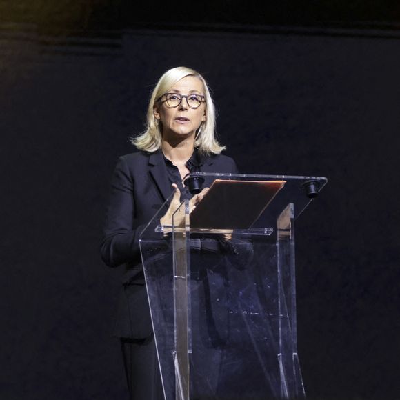 Laurence Ferrari lors d'une cérémonie organisée par le Conseil des institutions juives de France (CRIF) en hommage aux victimes des attentats du Hamas du 7 octobre 2023 contre Israël, à l'occasion du premier anniversaire de l'événement, à Paris, le 7 octobre 2024. 

© Jack Tribeca / Bestimage