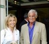 Alors, à l'instar d'autres membres du clan Belmondo, Natty Tardivel a également pris ses réseaux sociaux pour honorer la mémoire de son ex-mari. 

Jean-Paul Belmondo et son ex-épousee Natty lors de la première journée des Internationaux de France à Roland-Garros le 23 mai 2005.

© Nikola Kis Derdei  - Bertrand Rindoff Petroff / Bestimage