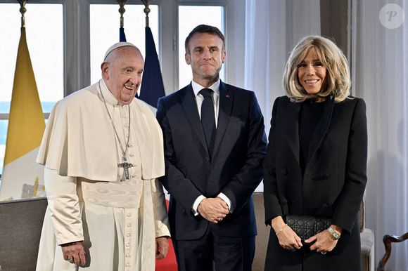 Le pape François avec Emmanuel Macron et Brigitte Macron le 23 septembre 2023.
©Zuma Press / Bestimage