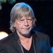 Renaud : cette petite école de la Drôme provençale où le chanteur se rend régulièrement après y avoir investi 150 000 euros, "Il vient en personne"