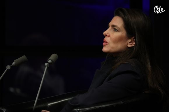 Charlotte Casiraghi pendant un échange avec ses lecteurs sur son livre "La Fêlure" à la Station Ausone - Librairie Mollat de Bordeaux, France, le 20 février 2026. © Jean-Marc Lhomer/Bestimage