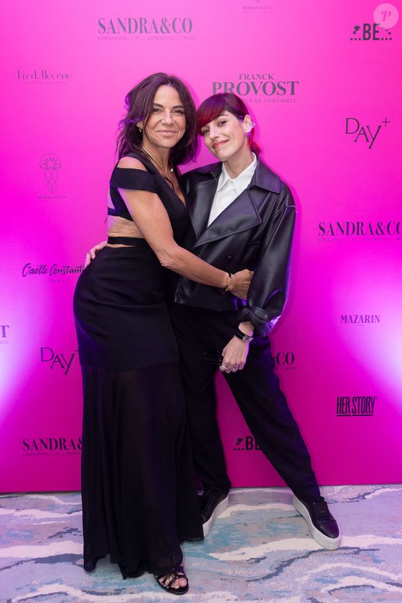 Exclusif - Sandra Sisley et Jennifer Ayache lors d'une soirée  à la suite Sandra & Co lors du Festival International des Séries de Cannes, Canneseries Saison 8, à l’hôtel JW Marriott Cannes le 25 avril 2025.

© Aurelio Stella / William Sanches Tavares / Bestimage